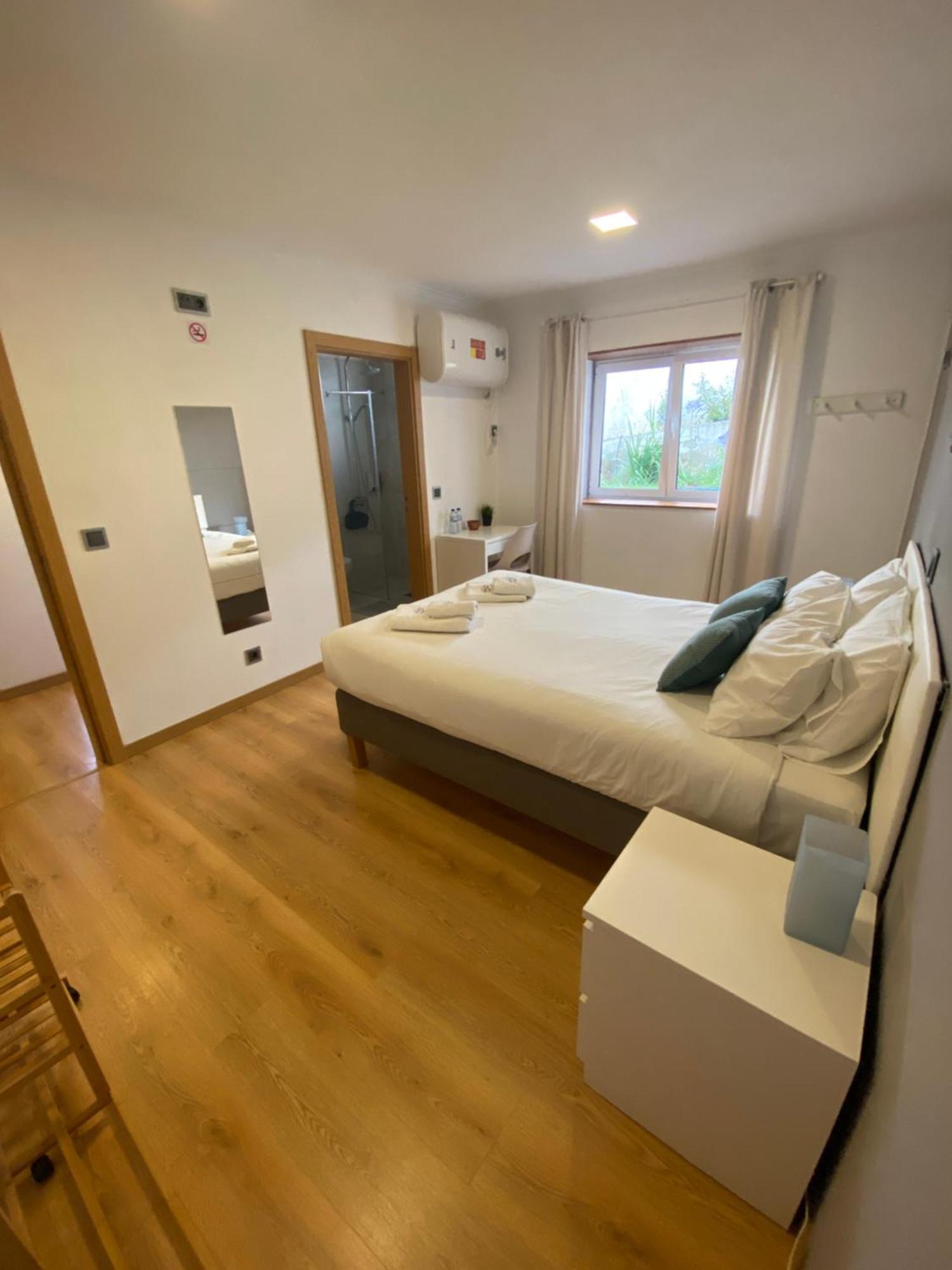 Like A Local Guest House Ericeira Ngoại thất bức ảnh