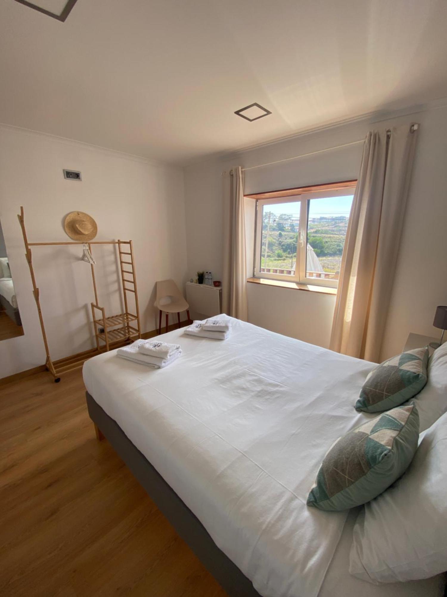 Like A Local Guest House Ericeira Ngoại thất bức ảnh